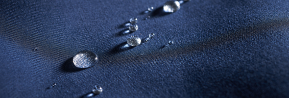 Sowohl im Beruf wie auch im Outdoor-Sport finden wasserabweisende Gewebe von Getzner Textil seinen Einsatz.